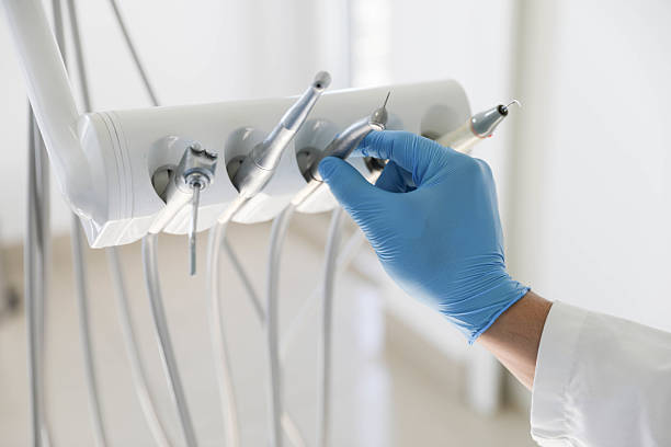 Professional Emergency Dentist technician working in North River Shores, FL